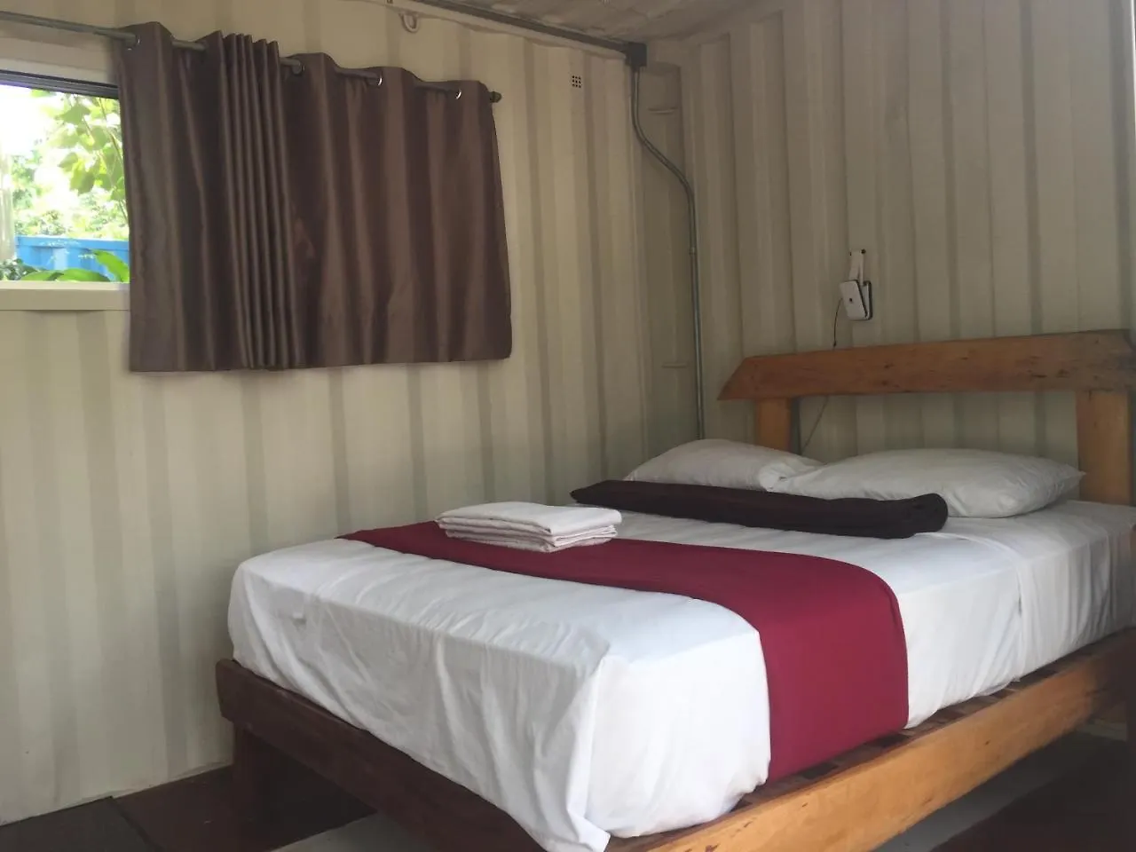 Containme Eco Chic Hotel Tulum